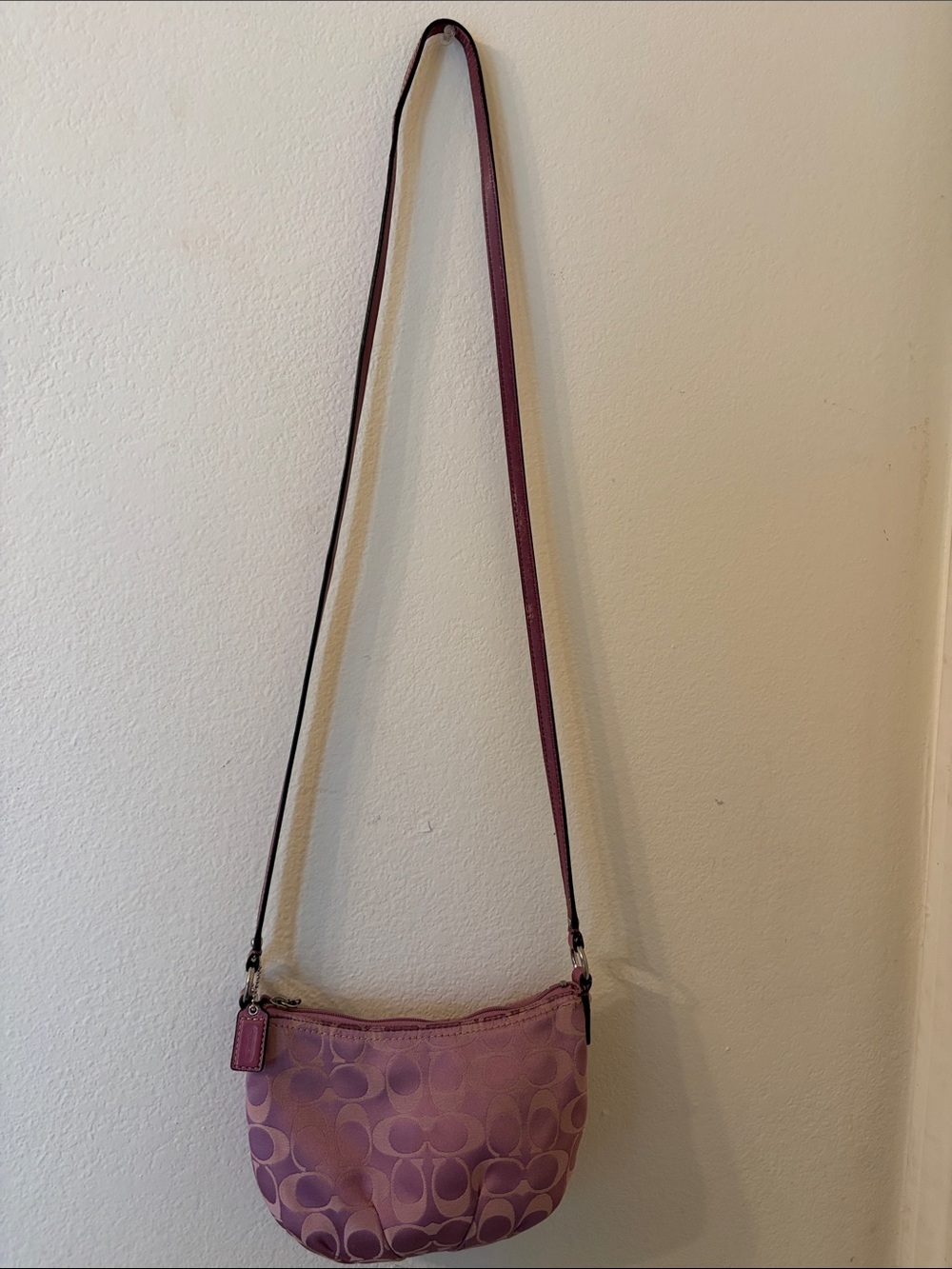 Coach Signature Crossbody Purse - Picture 10 of 14